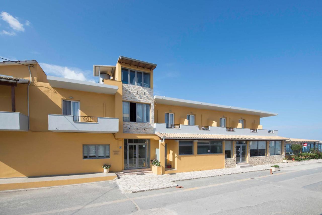 Kormoranos Beach Acharavi  Exterior photo